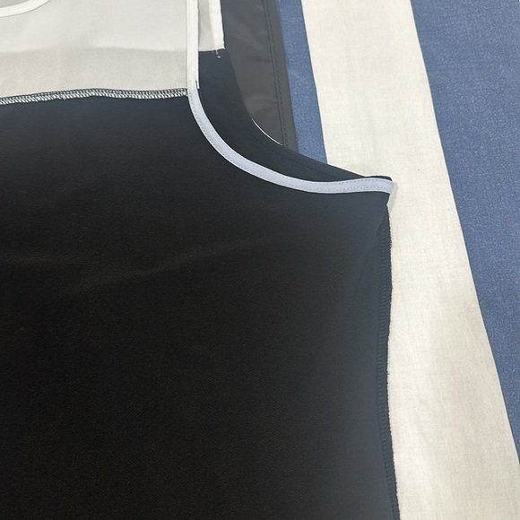 Classic INC Black &White Tank Top in good condition - Picture 15 of 16